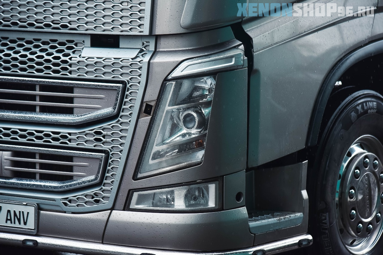 Фуры Volvo FH 500 - Установка линз - Интернет-магазин 